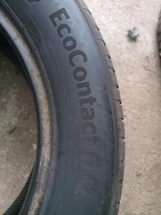 Komplet opon 255/50R19 Continental