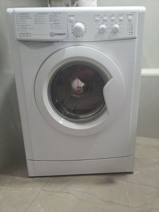 Пральна машина indesit