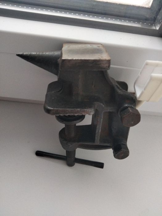 Продам наковальня