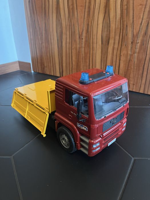 Bruder wywrotka MAN plus swiatła i dźwięk