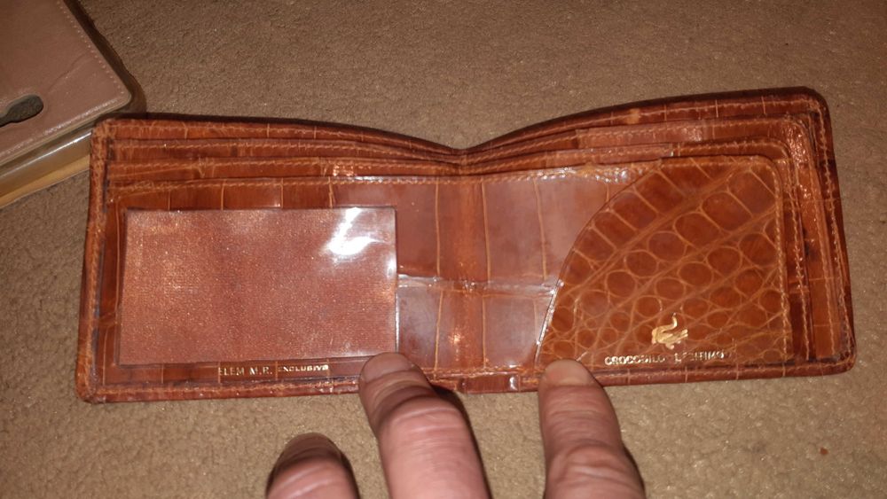 Carteira em pele legítima de crocodilo