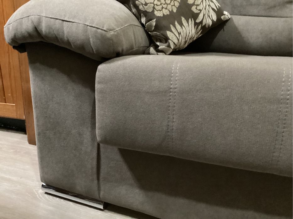 Sofá semi-novo 2 lugares