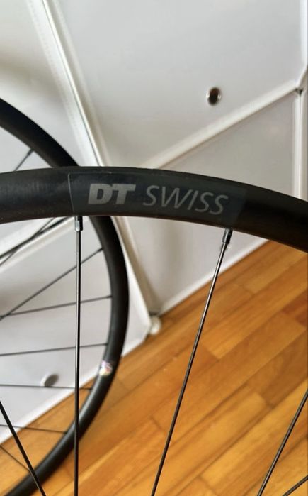 Conjunto Rodas DT Swiss + Guiador + Câmaras