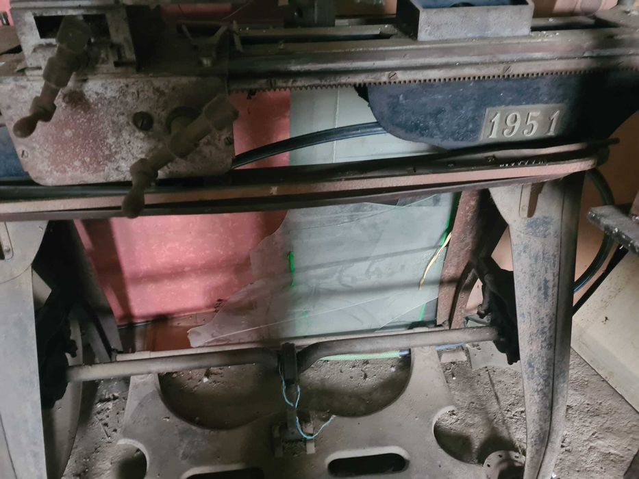 Torno antigo manual