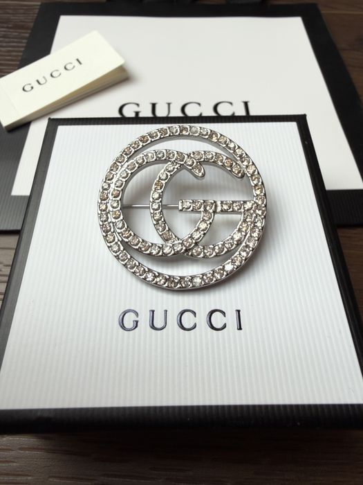 Broszka Gucci srebrna z cyrkoniami
