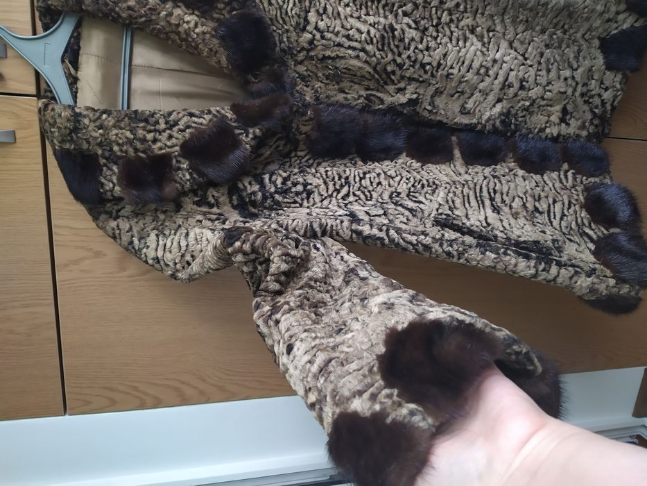 Полушубок каракуль с норкой