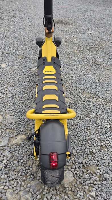 Hulajnoga Ducati Scrambler Cross-e 400km
