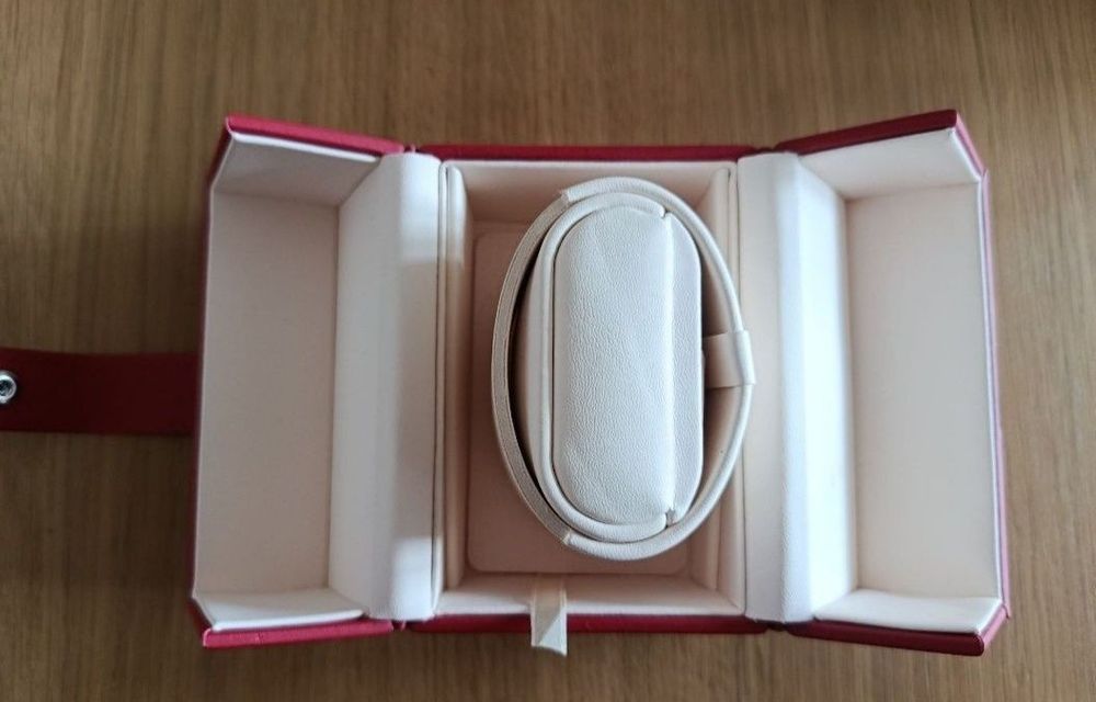 Pudełko Omega na zegarek