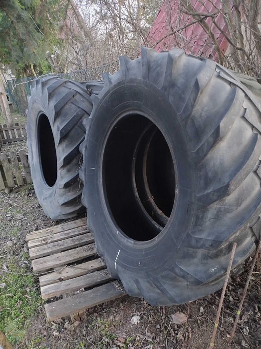 Opony do koparki 16.9-28