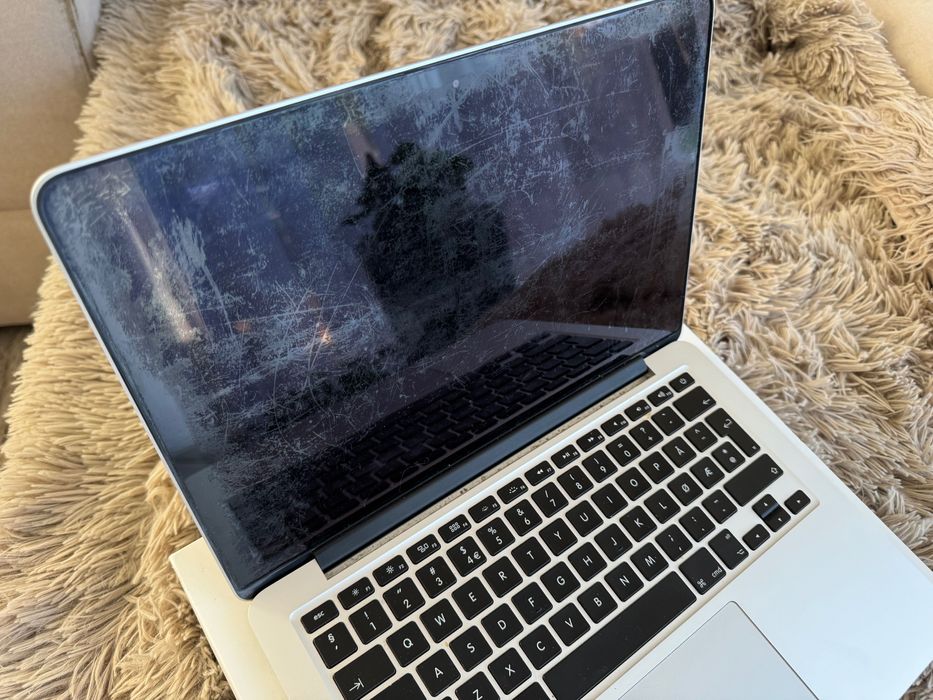 Mocny MacBook Pro 13 A1502 Intel Core i5 2015 rok