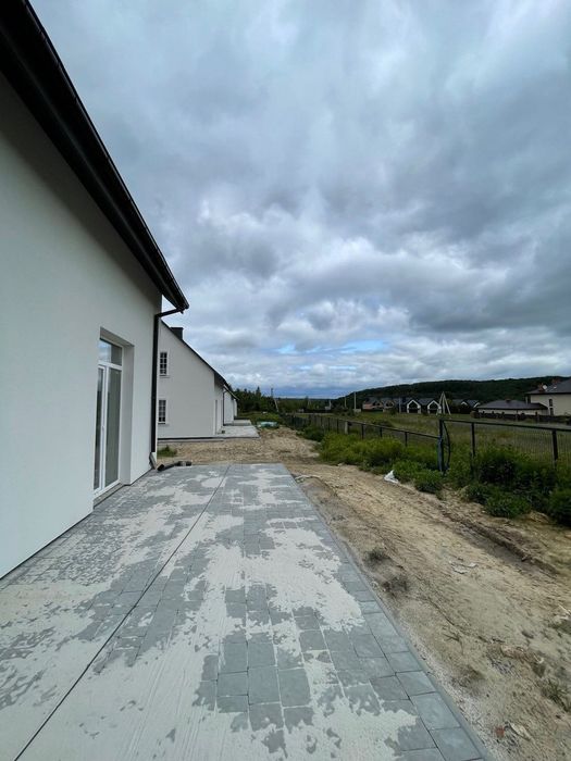 Продаж окремостоячого 3 кімнатного будинку у с. Бірки