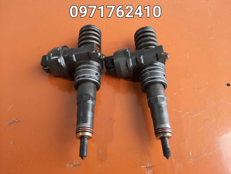 Насос Форсунка 038130073BQ Volkswagen Passat 2.0 Touran Golf Форсунки