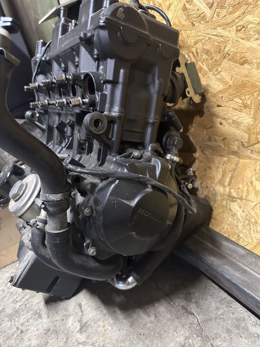 Продам двігатєль на Хонду CBR 600