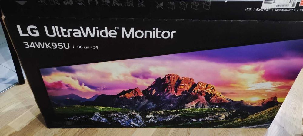 LG　モニター　34WK95U-W　34型 Amazon.co.jp: LG モニター ディスプレイ 34WK95U-W 34インチ