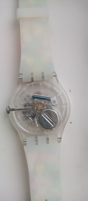 Годинник  Swatch  новий !