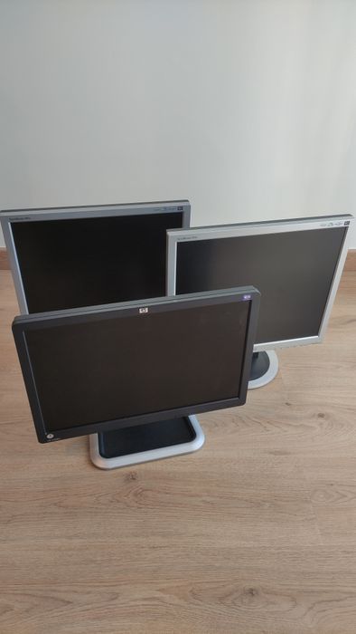 Monitor HP L1908w + 2 Samsung 901N para peças