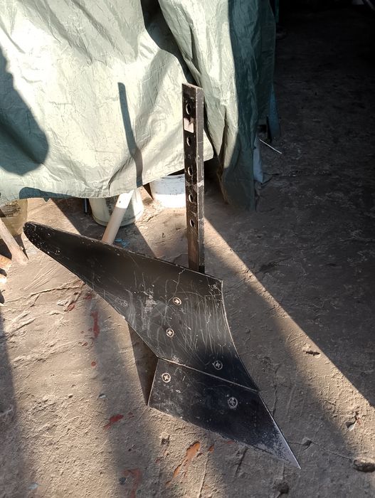 Плуг  для  мотоблока