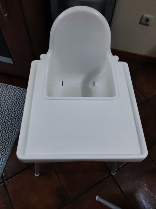 Vendo duas cadeiras de papa