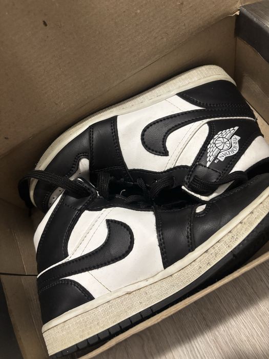 Tenis jordan bota