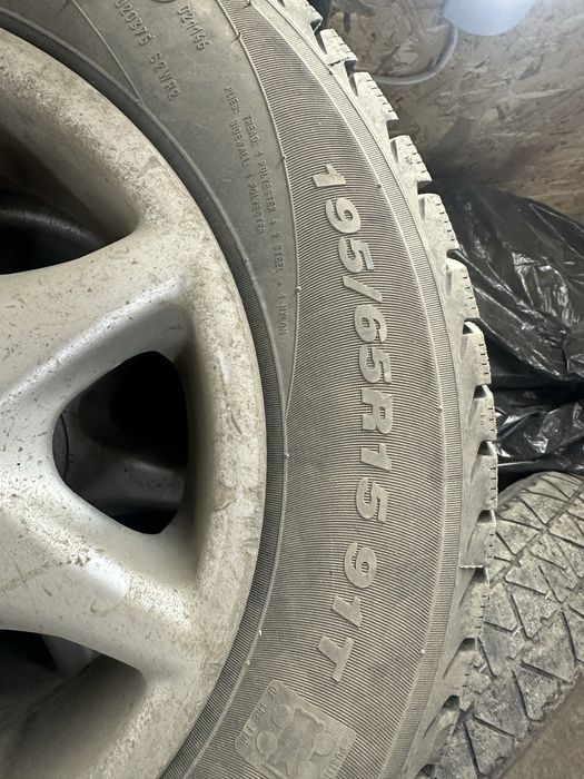 Зимова нова резина з дисками R15 4.108 резина 195/65
