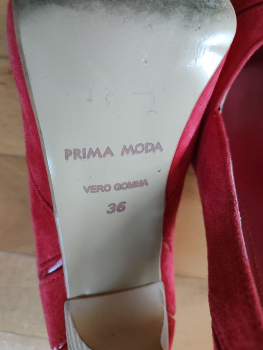 Buty damskie na obcasie. Prima moda.