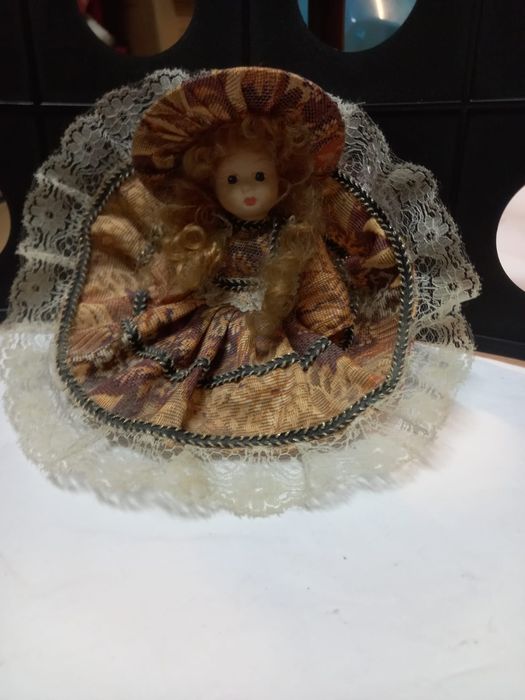Boneca de porcelana