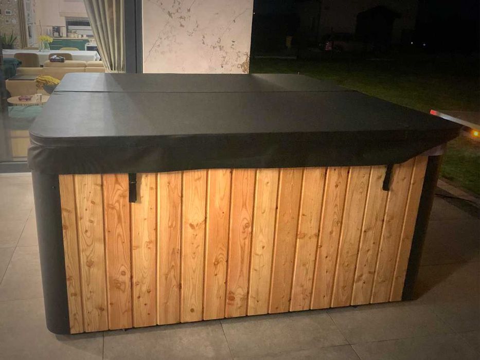 JACUZZI COMFORT 6 osób nowe TUV / CE leasing 37 dysz jakuzzi EUROLINE