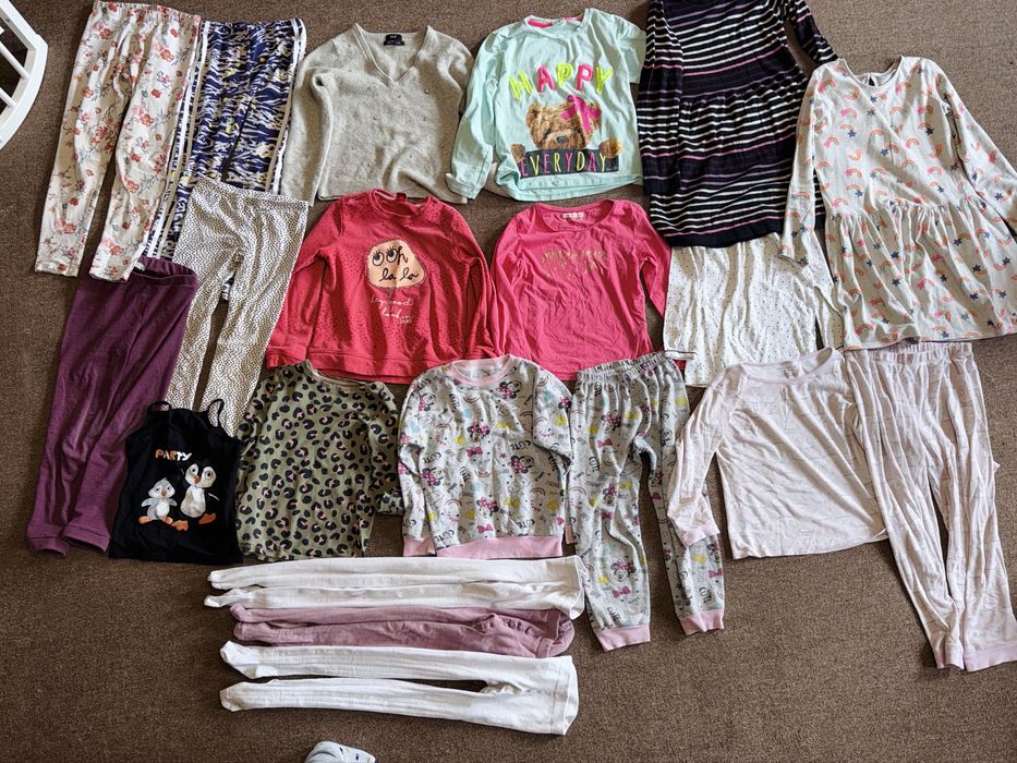 Пакет вещей на 6-7 лет на девочку  свитер пижама лосины платья кофты