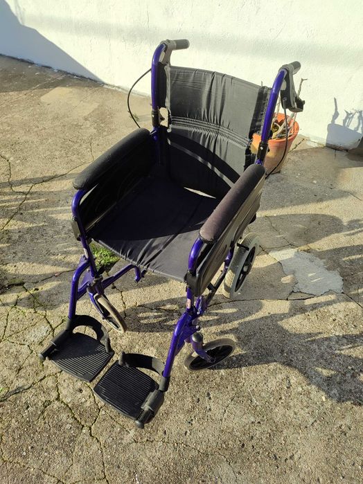 Cadeira de rodas dobravel