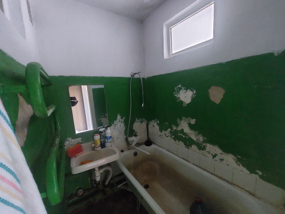 Продажа / обмен 2 комн Космонавтов / Херсонское шоссе  Площадь Победы