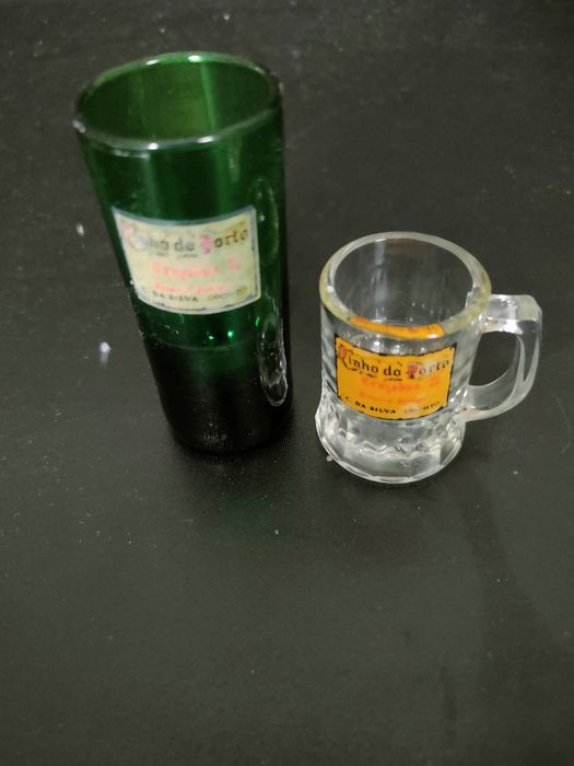 Conjunto de copos de shot.