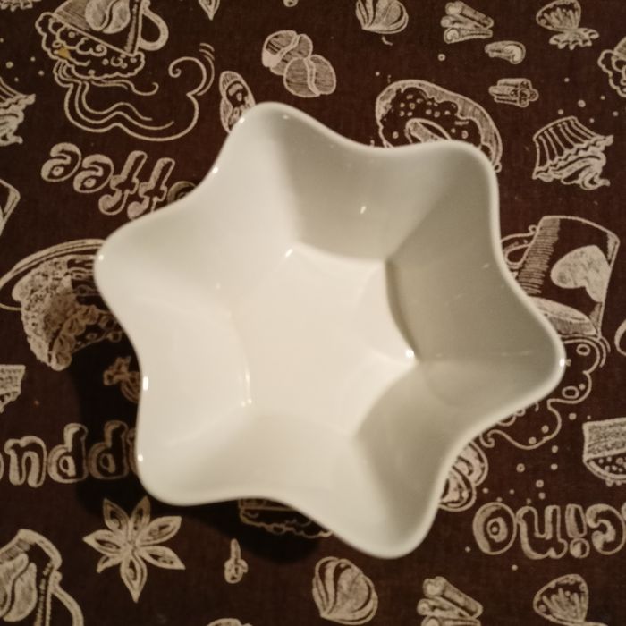 Тарілки ялинки, зірки, хвиля