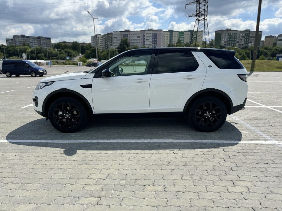 Land Rover Discovery Sport R-DYNAMIC SE