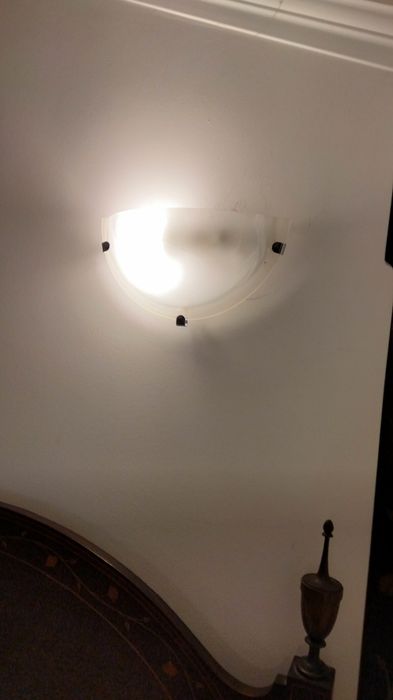 Candeeiro brancos com vidros opalino