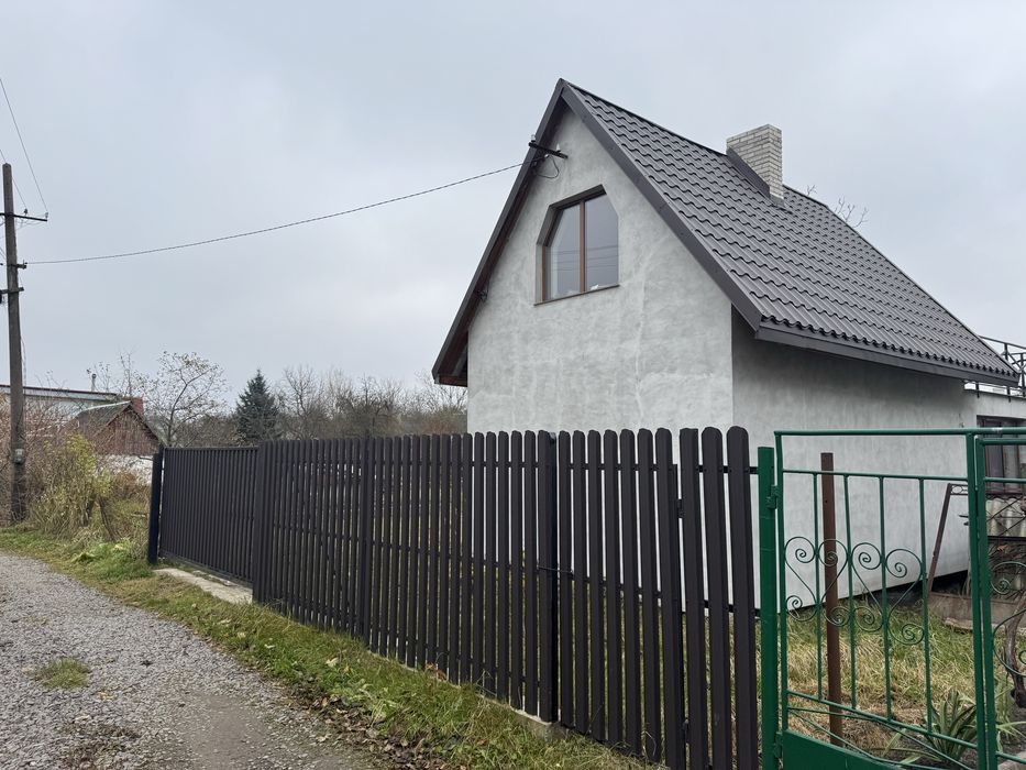 Продам будинок та земельну ділянку