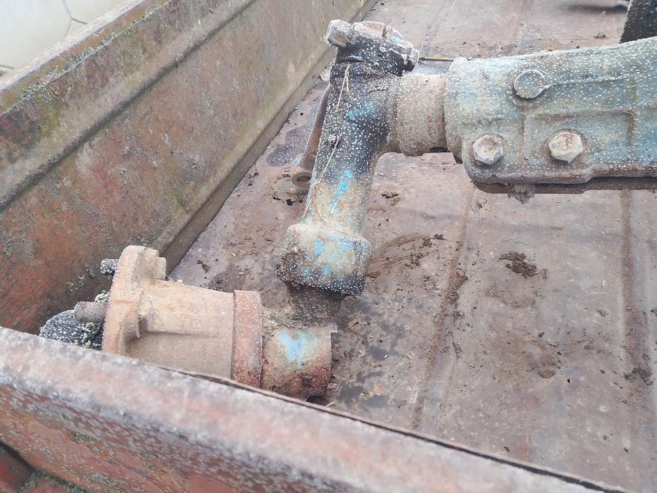 Продам балку МТЗ 80 к колесами