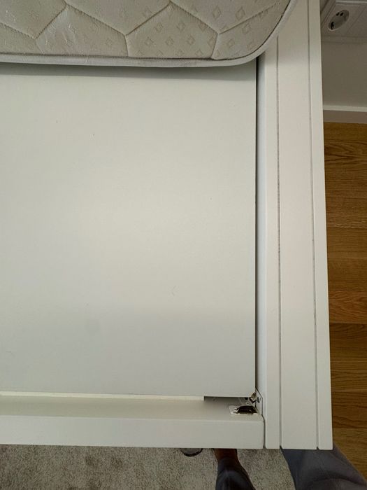 Cama de solteiro ou criança com colchão.