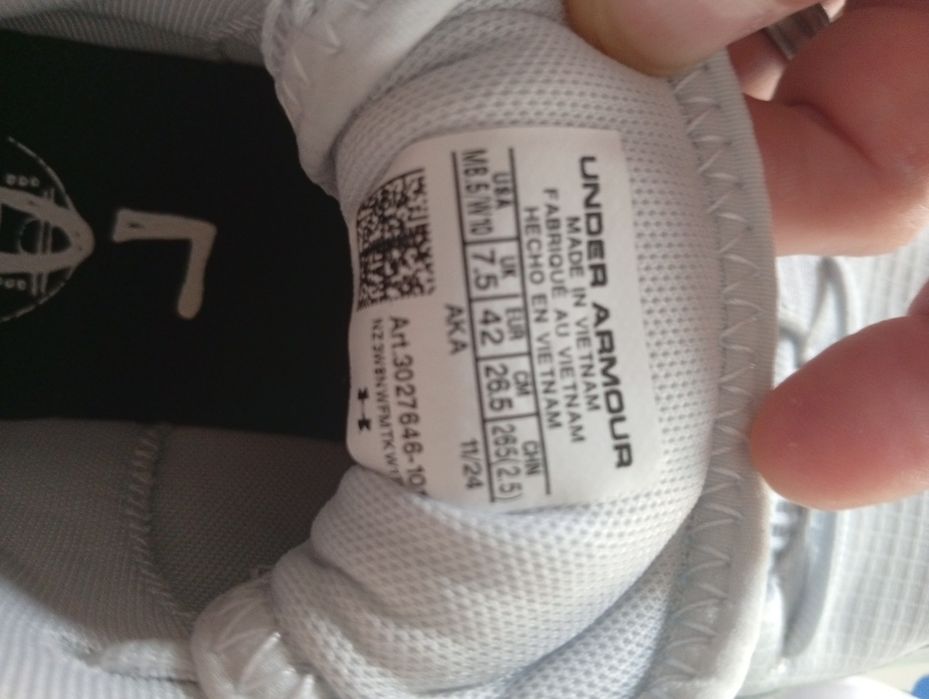 Buty sportowe do koszykówki uniseks Under Armour UA Lockdown 7 Low rozmiar 42 szare
