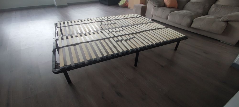 Estrado 160x200 com pés (c/novo)
