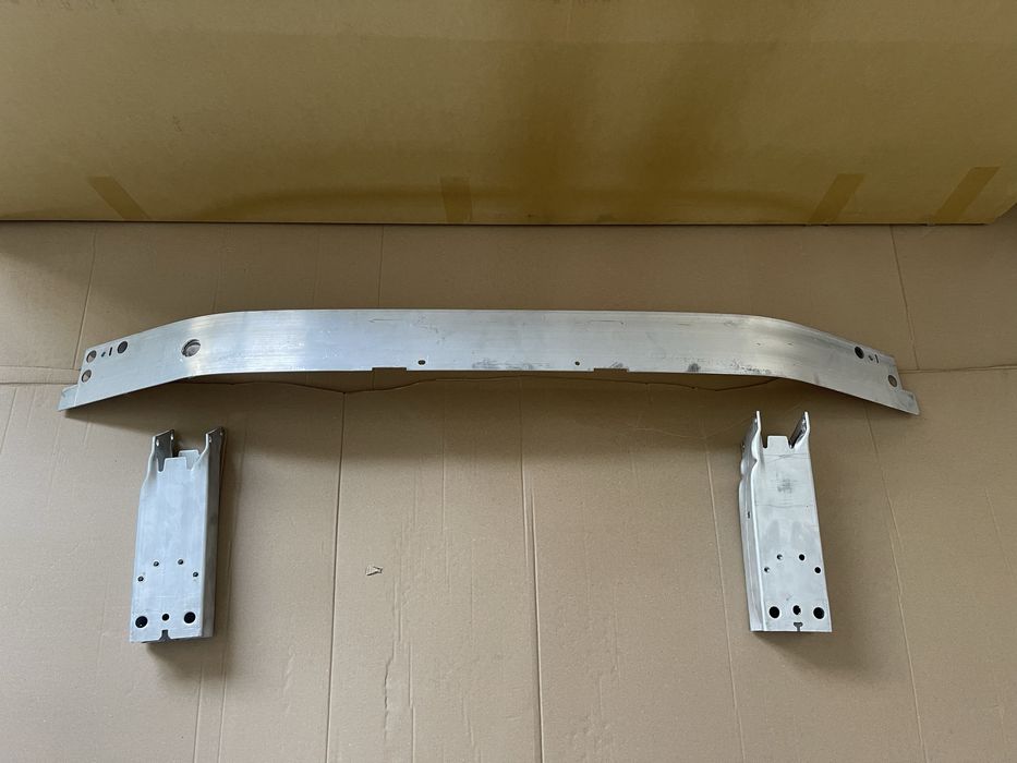 Підсилювач бампера Bmw F48 F49 F25 F26 F30 G30 G31 усилитель bmw x1 x2