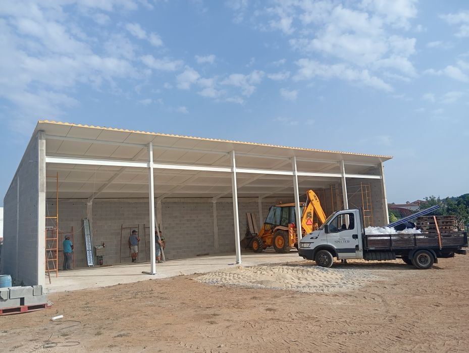 Serralharia, capeamentos,cobertura arufaria pinturas