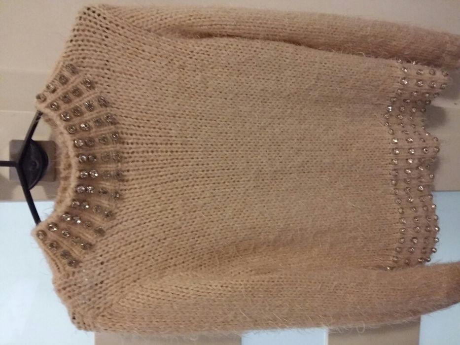 Sweter kryształy 38
