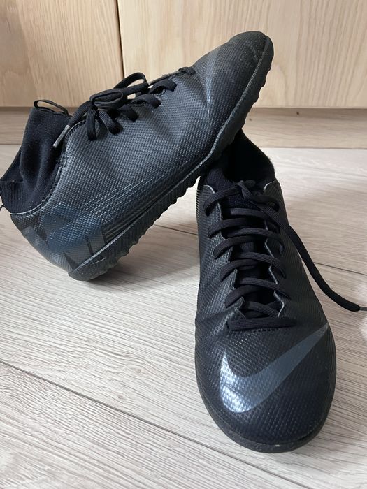 Сороконіжки футзалки Nike Mercurial Vapor 12 Club