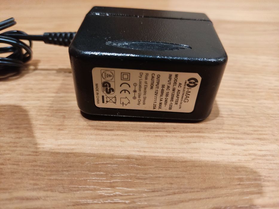 Carregador/transformador 12V 1A/ 12V 1.25A/ 22V 1A/ 24V 1A - 5€ cada64738680422913123