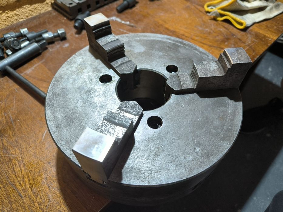 Токарный патрон на 250 шаг 10.