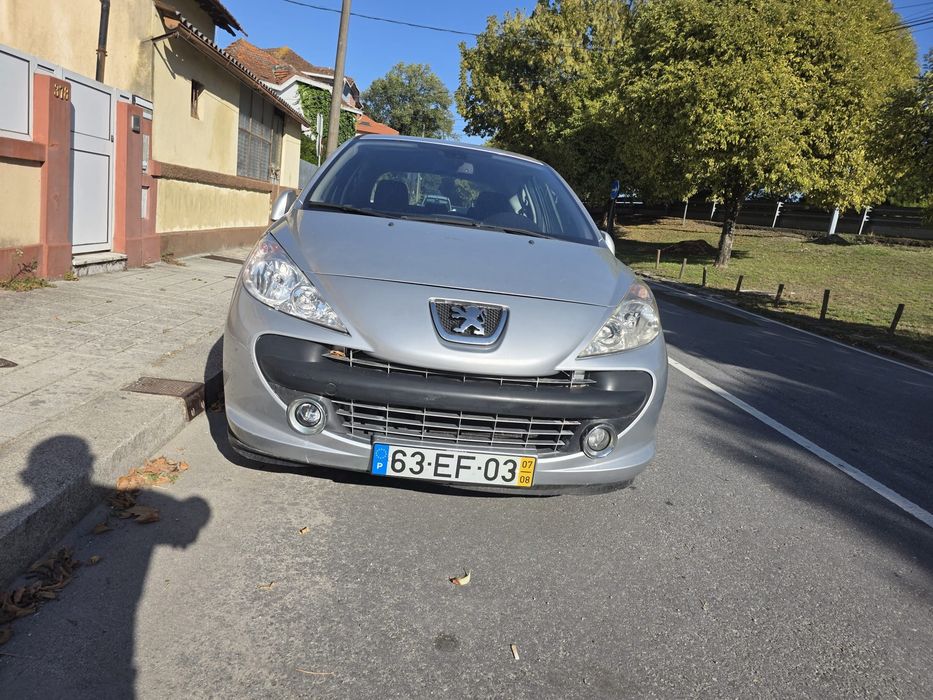 Peugeut 207 1.4 sport