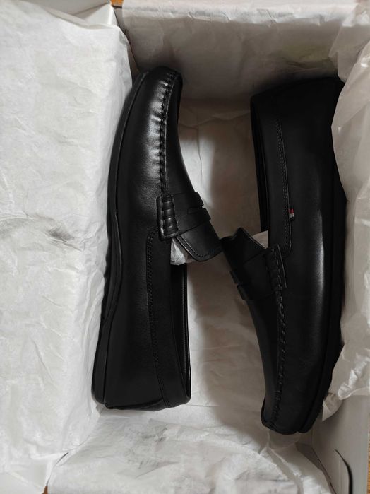 Продам взуття Tommy Hilfiger, мокасини