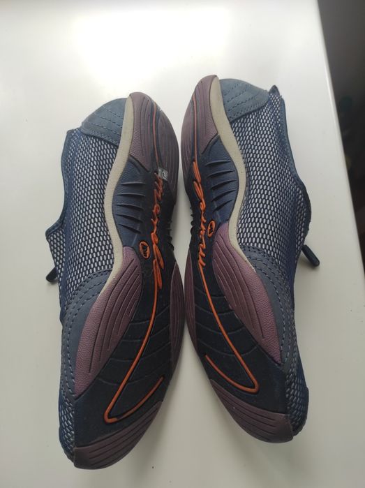 Buty sportowe damskie firmy Merrell
