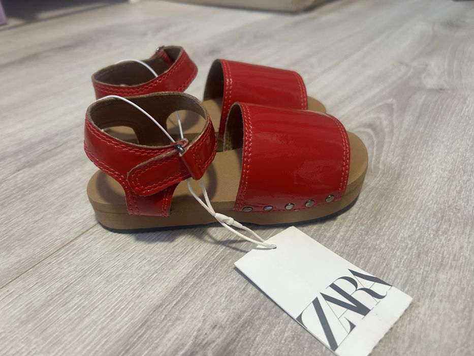 Босоніжки Zara розмір 25