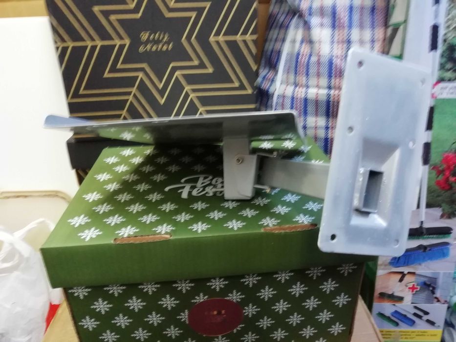 Base de TV para parede.64172205864961121